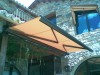 Toldo extensible con cofre instalado en Torrelodones